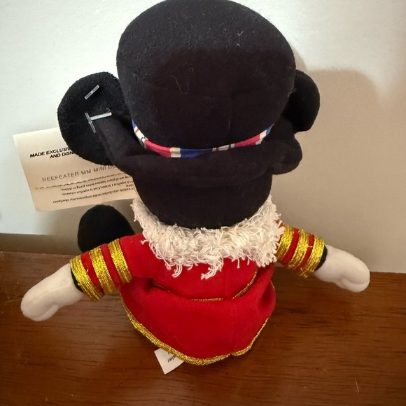 NWT Disney Store Mickey Mouse Beefeater Beanbag Plush - Picture 4 of 7